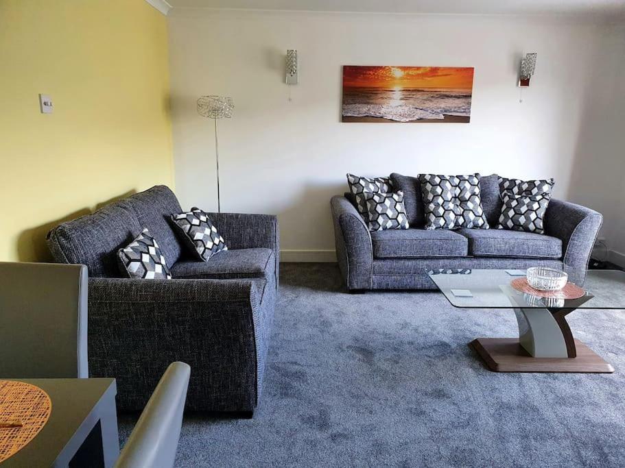Apartment Premium Ground Floor Apartment, Near William Town Centre